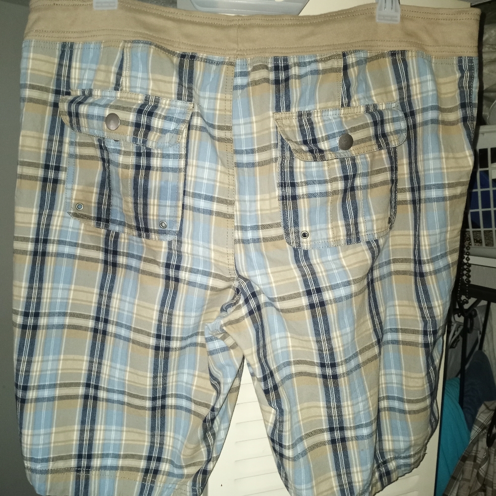 Shorts - Picture 2 of 2